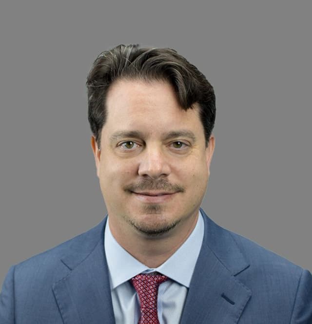 Joshua  J. Hertz Headshot